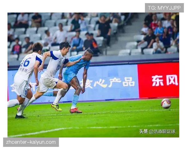 新鹏城主场失利 防守漏洞让进攻努力付诸东流